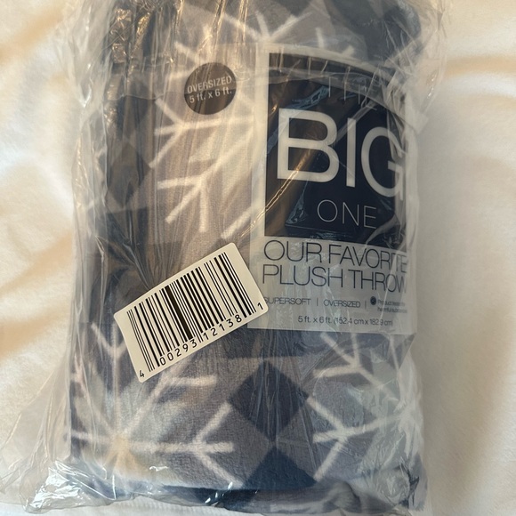 Kohl's Bedding Nwt The Big One Throw Kohls Quilt Snow Poshmark